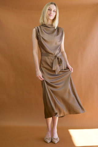 Bella Midi Dress In Taupe