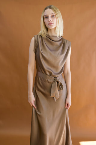 Bella Midi Dress In Taupe