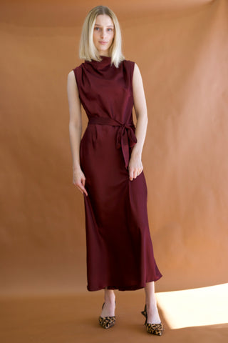 Bella Midi Dress In Burgundy