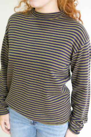 Cierra Mockneck in Olive/Navy